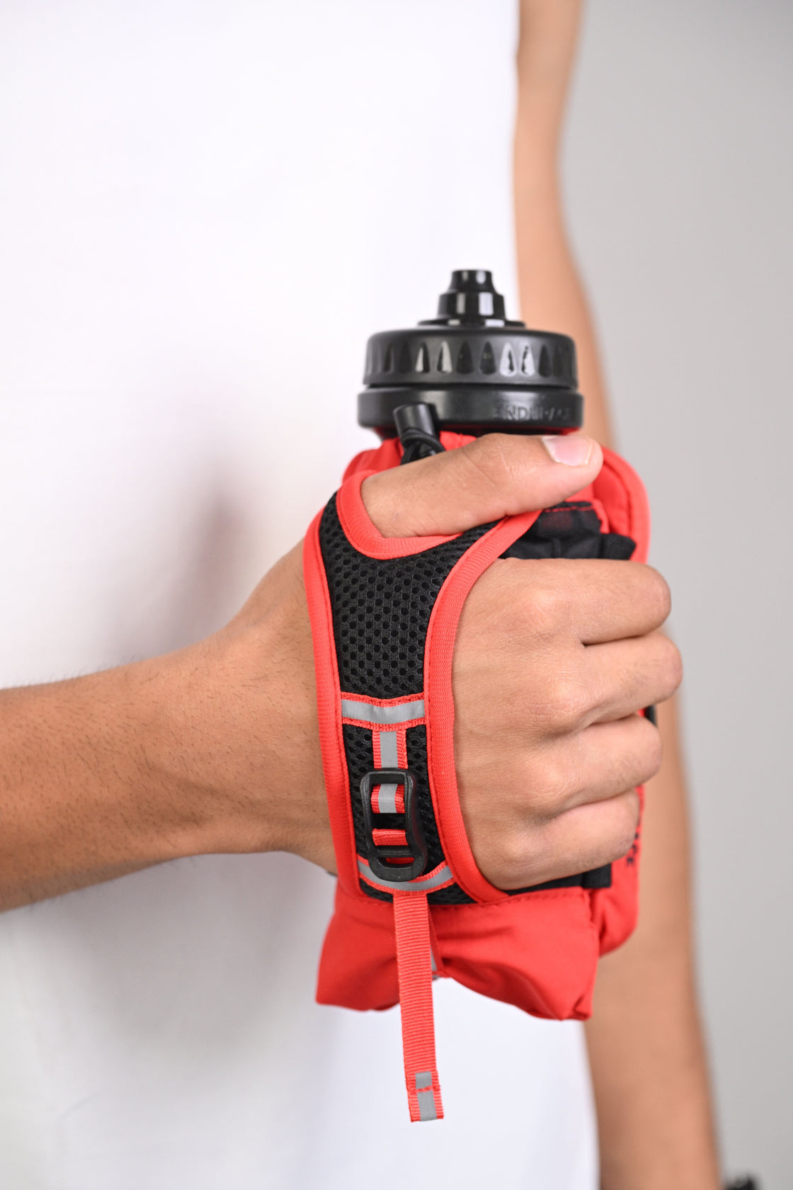 Handheld Flask with Phone Holder - Red