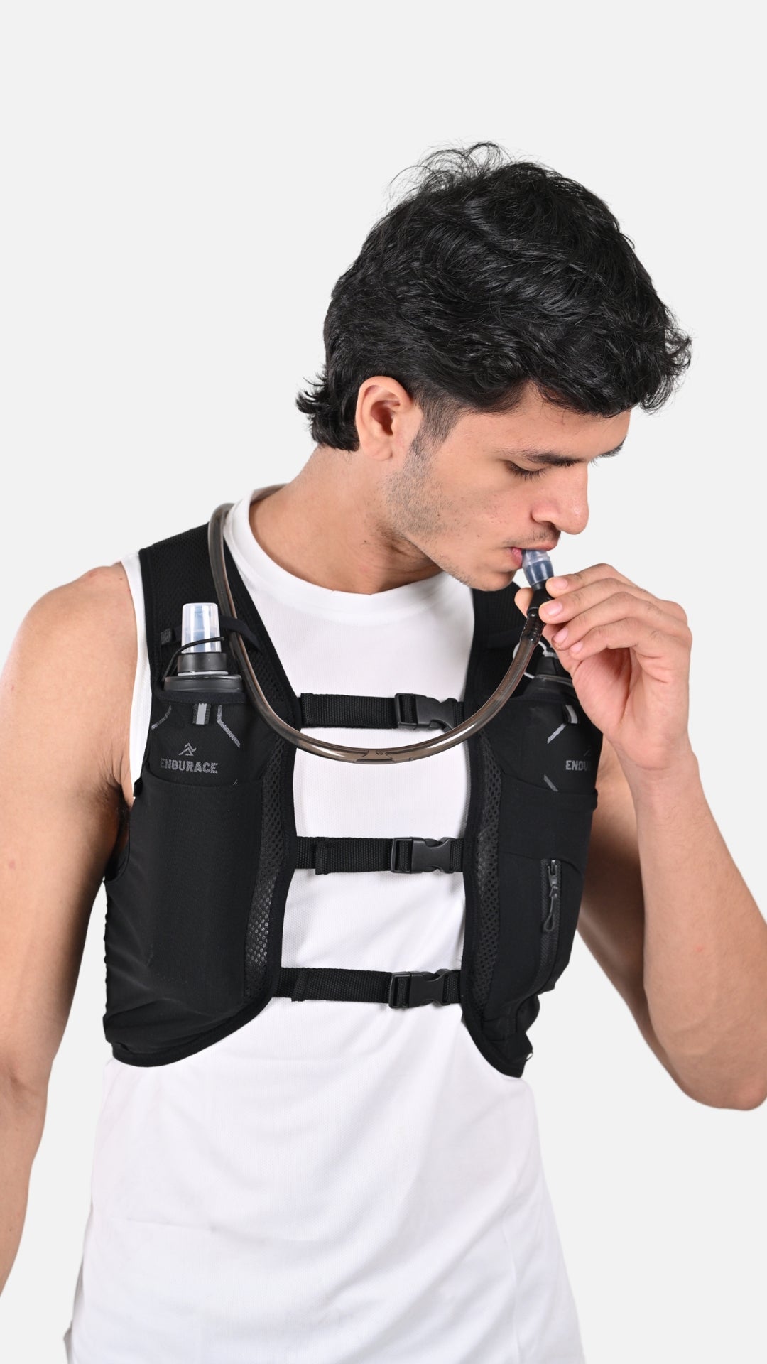 Unisex 8 Litres Black Hydration Vest (With 2x500ML Soft Flasks + 1x2L Reservoir)