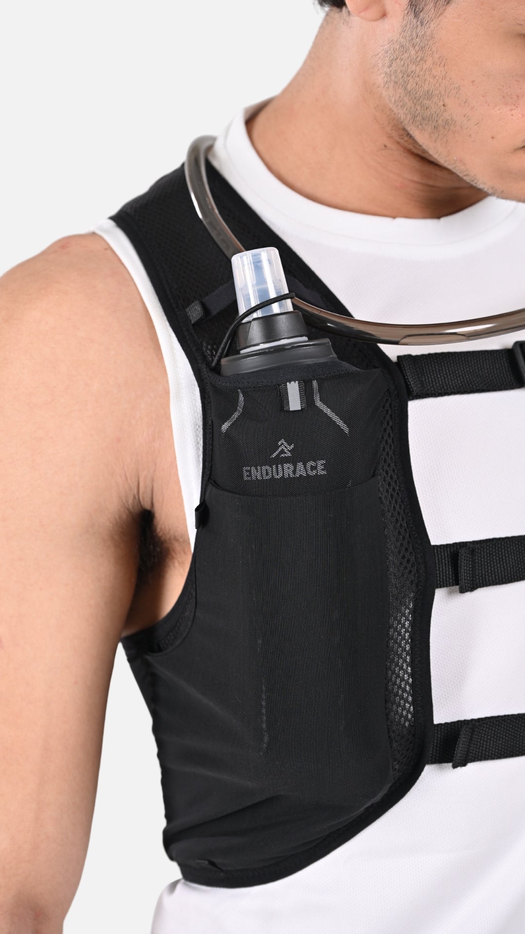 Unisex 8 Litres Black Hydration Vest (With 2x500ML Soft Flasks + 1x2L Reservoir)