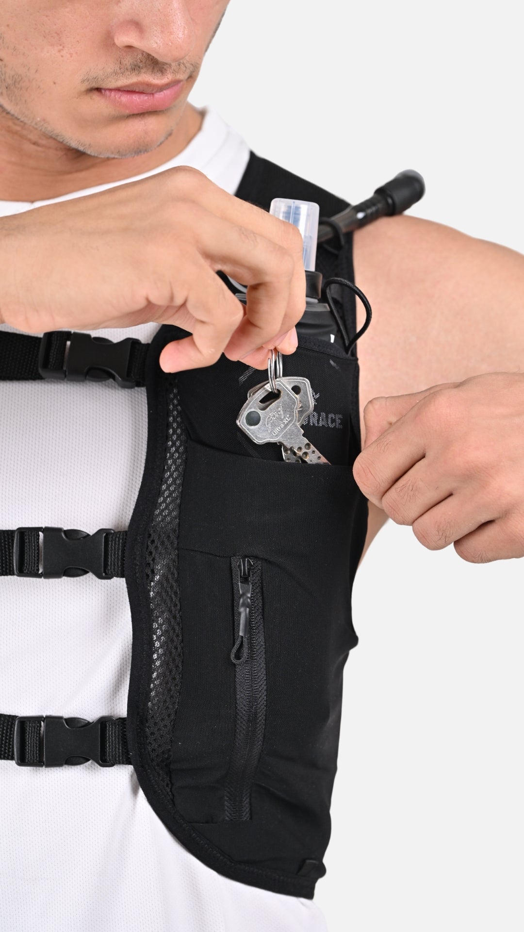 Unisex 8 Litres Black Hydration Vest (With 2x500ML Soft Flasks + 1x2L Reservoir)