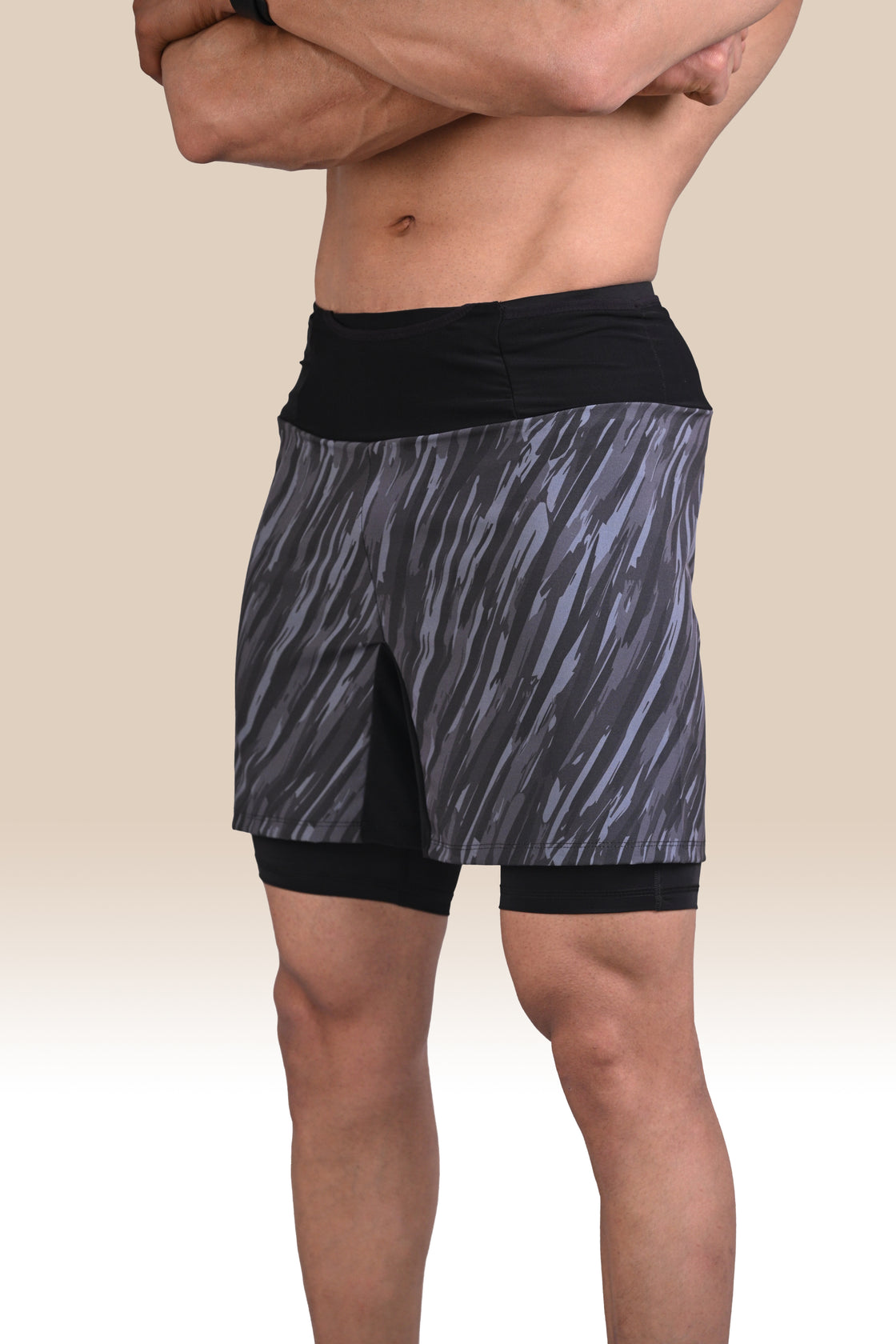 Long Distance Running Shorts - 7 Pockets, 3 Layered - Black