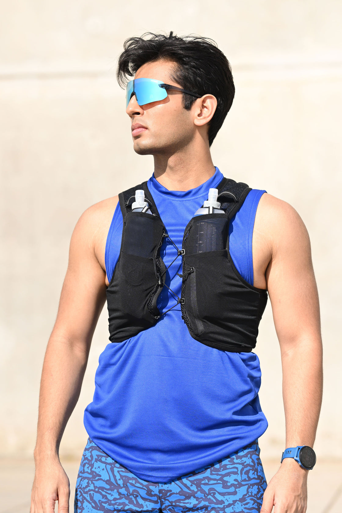 Pre Order - Unisex 8 Liters Hydration Vest - Black`